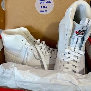 Nike Blazer Mid Sneakers in White